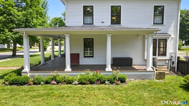 101 North Main Street, Essex, CT 06426