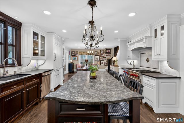 101 North Main Street, Essex, CT 06426