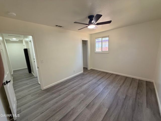 45320 Kingtree Avenue, Lancaster, CA 93534