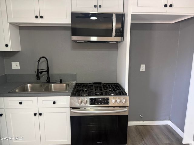 45320 Kingtree Avenue, Lancaster, CA 93534