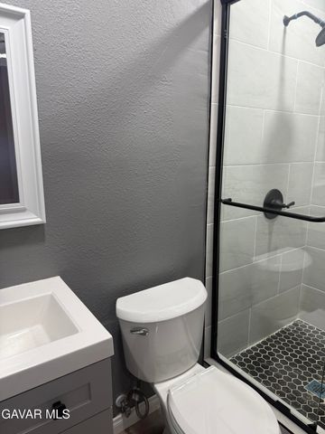 45320 Kingtree Avenue, Lancaster, CA 93534