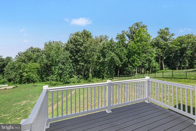 160 RED MAPLE DR, Etters, PA 17319
