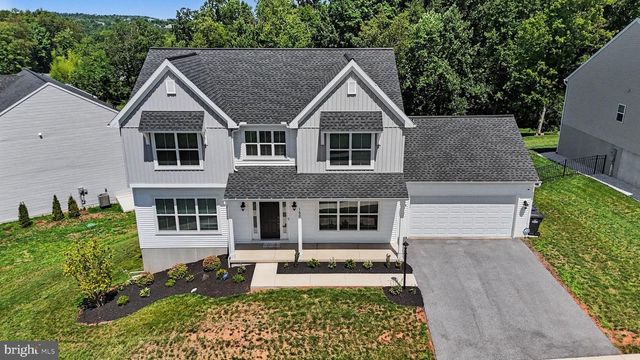 160 RED MAPLE DR, Etters, PA 17319