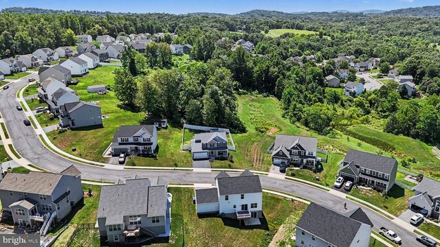 160 RED MAPLE DR, Etters, PA 17319