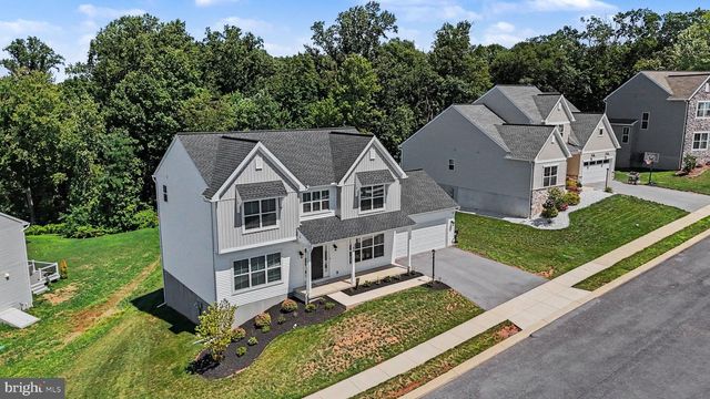 160 RED MAPLE DR, Etters, PA 17319