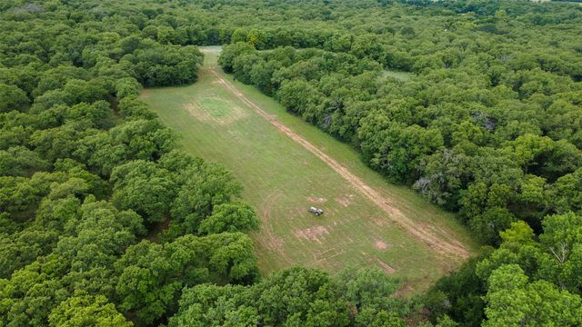 7698 Fm 920, Poolville, TX 76487