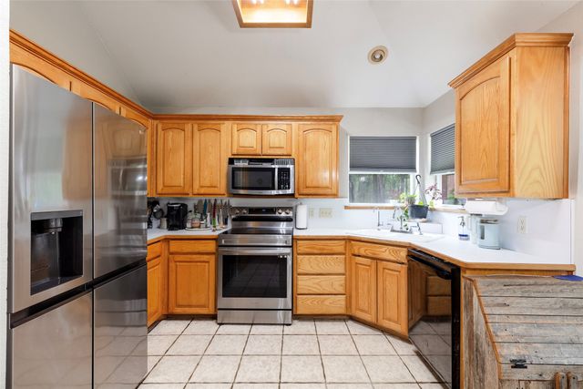7698 Fm 920, Poolville, TX 76487