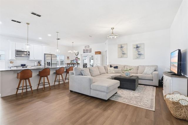 1043 KELLY CREEK CIRCLE, Oviedo, FL 32765