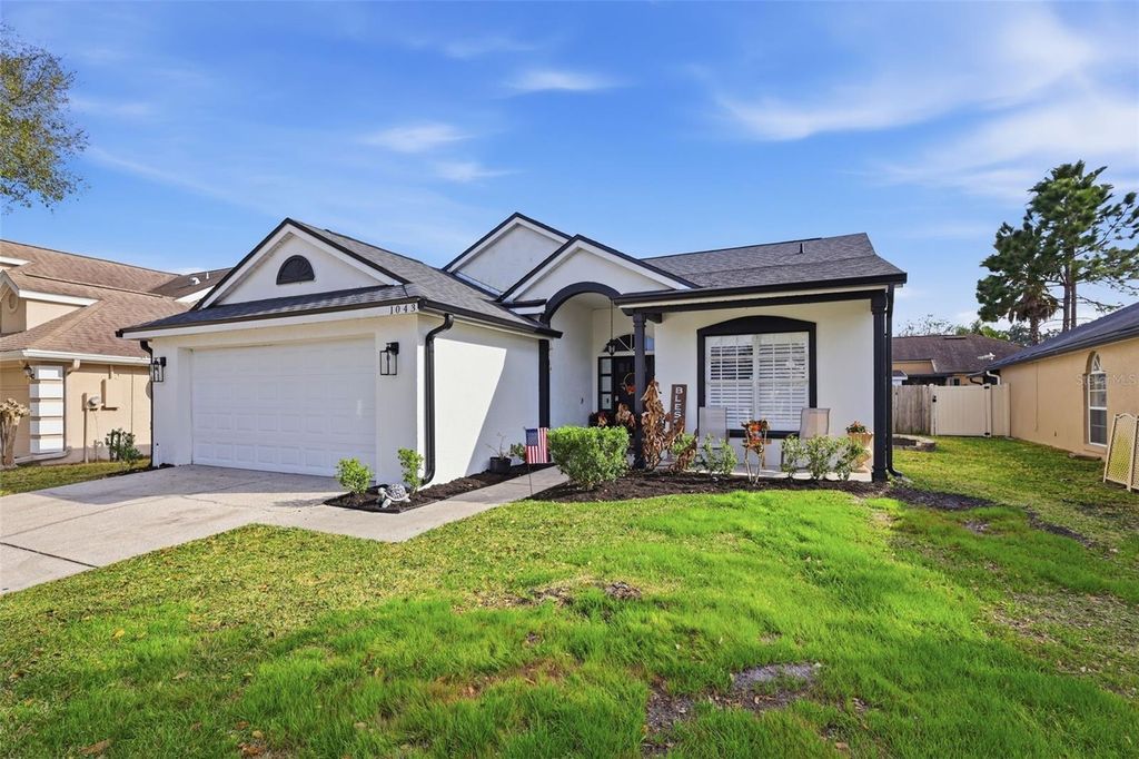 Image 29 of property listing at 1043 KELLY CREEK CIRCLE, Oviedo, FL 32765