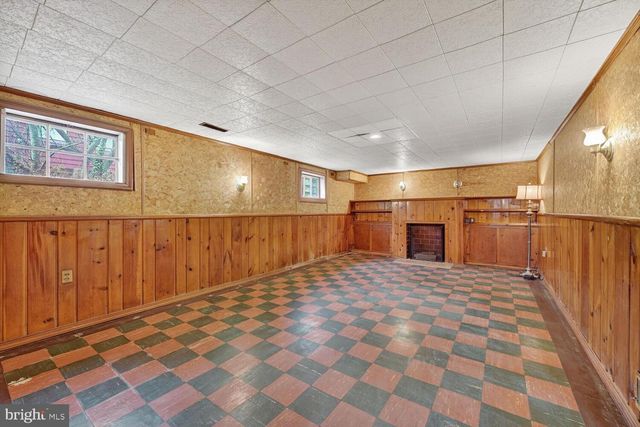 3701 CAMDEN ST SE, Washington, DC 20020