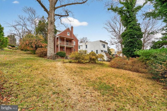 3701 CAMDEN ST SE, Washington, DC 20020