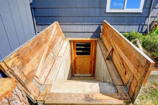 620 Moe Road, Camano Island, WA 98282