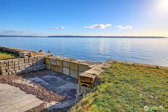 620 Moe Road, Camano Island, WA 98282