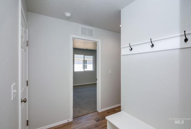 1740 SW Besra Dr, Mountain Home, ID 83647
