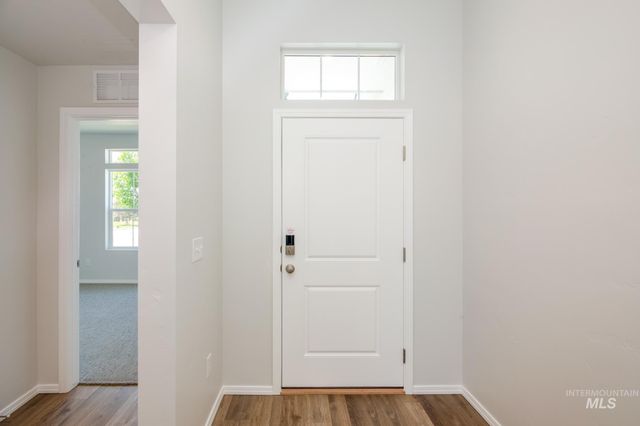1740 SW Besra Dr, Mountain Home, ID 83647