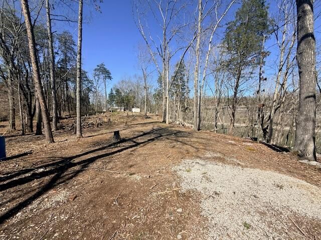 434 E Lakeshore Drive, Burnside, KY 42519