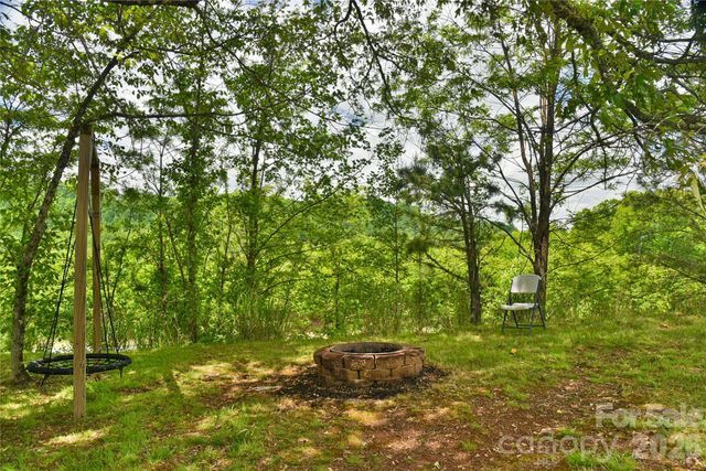 116 Kay Road, Flat Rock, NC 28731