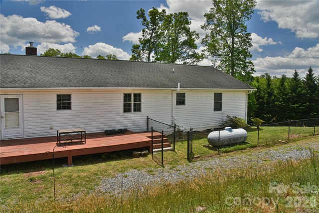 116 Kay Road, Flat Rock, NC 28731