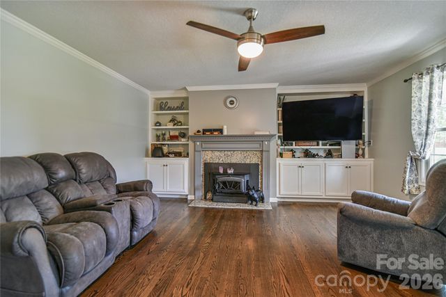 116 Kay Road, Flat Rock, NC 28731