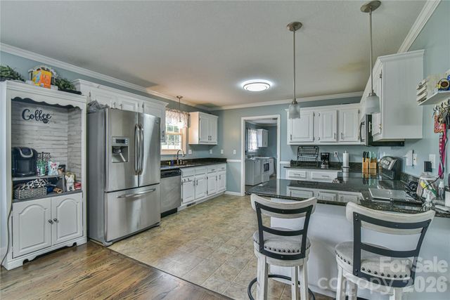 116 Kay Road, Flat Rock, NC 28731