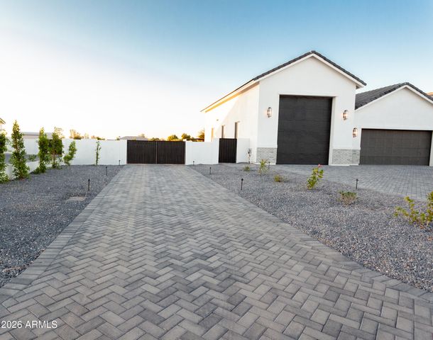 3782 E Weston Lane, San Tan Valley, AZ 85140