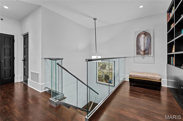 60 Brighton Way 3S, Clayton, MO 63105