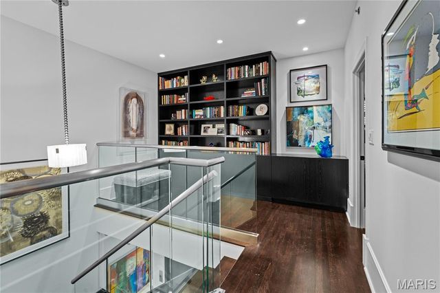 60 Brighton Way 3S, Clayton, MO 63105
