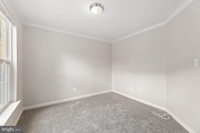 13700 BARKSDALE DR, Herndon, VA 20171