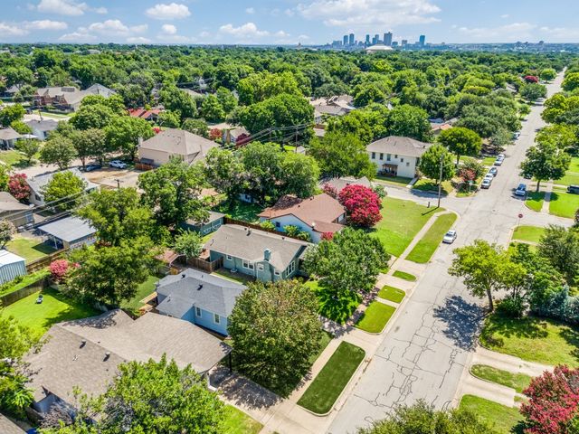 4812 Calmont Avenue, Fort Worth, TX 76107