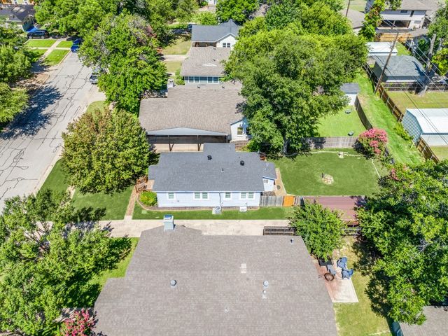 4812 Calmont Avenue, Fort Worth, TX 76107