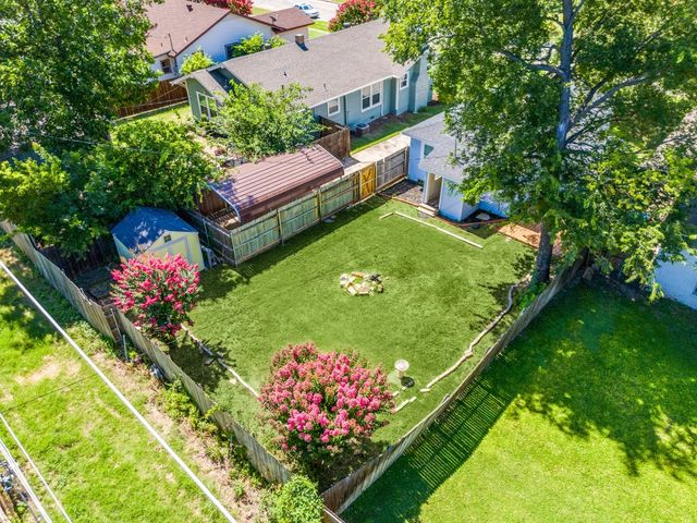 4812 Calmont Avenue, Fort Worth, TX 76107