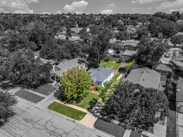 4812 Calmont Avenue, Fort Worth, TX 76107