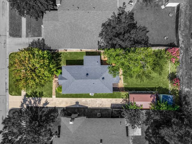 4812 Calmont Avenue, Fort Worth, TX 76107