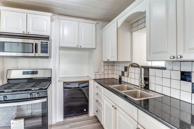 4812 Calmont Avenue, Fort Worth, TX 76107