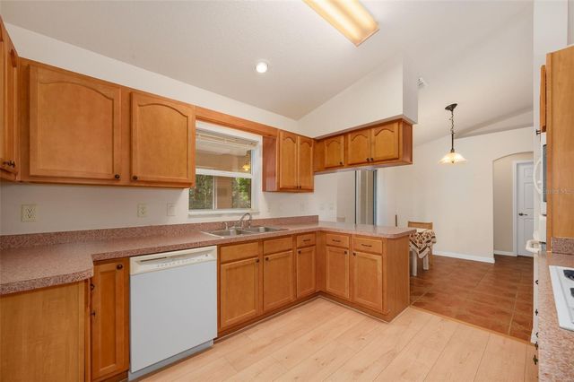 5090 SE 28TH STREET, Ocala, FL 34480