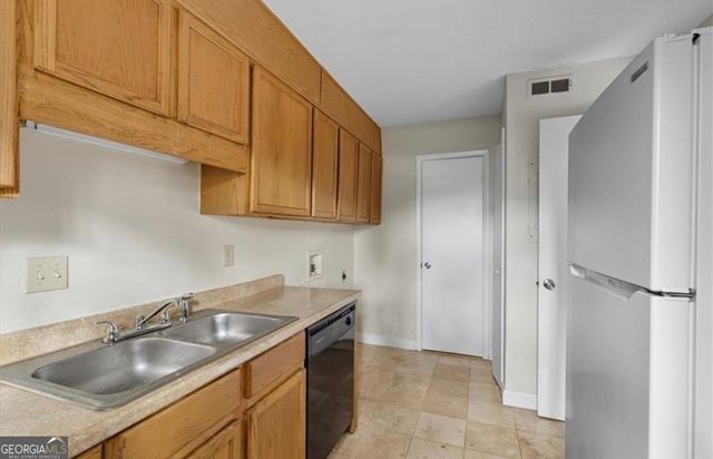 4701 Flat Shoals Road 65A, Union City, GA 30291