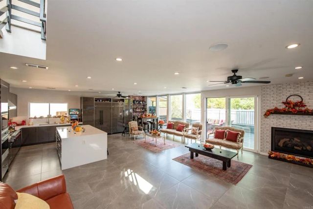 17892 Creciente Way, Rancho Bernardo (san Diego), CA 92127
