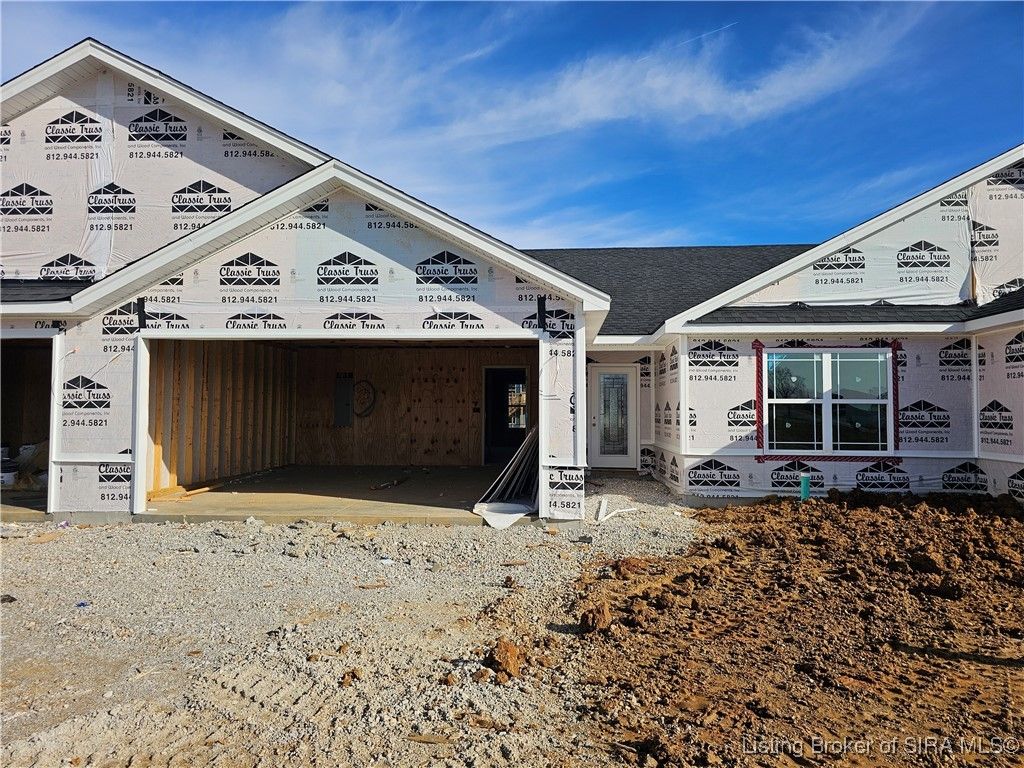 8198 Timber Lane NE 411, New Salisbury, IN 47161