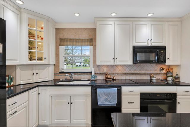 4 Brookside Court, Washington Court House, OH 43160