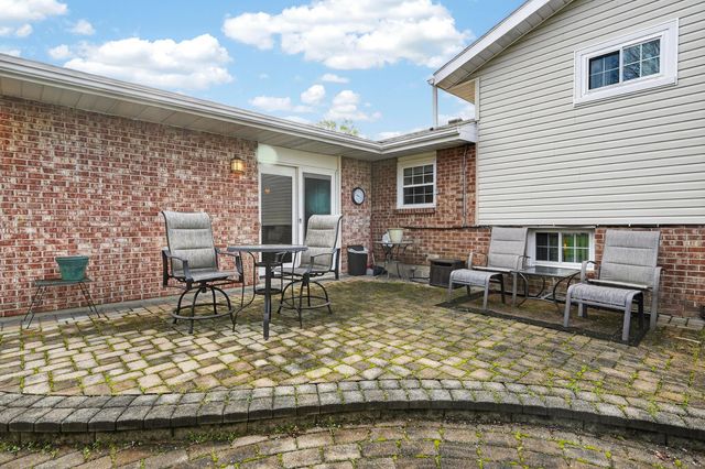 4 Brookside Court, Washington Court House, OH 43160