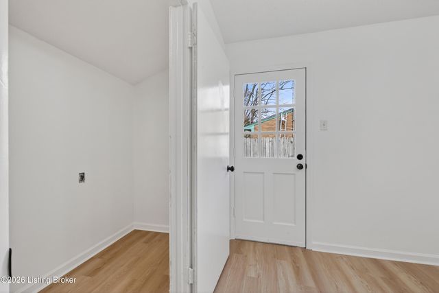 10810 Dorton Dr, Louisville, KY 40272