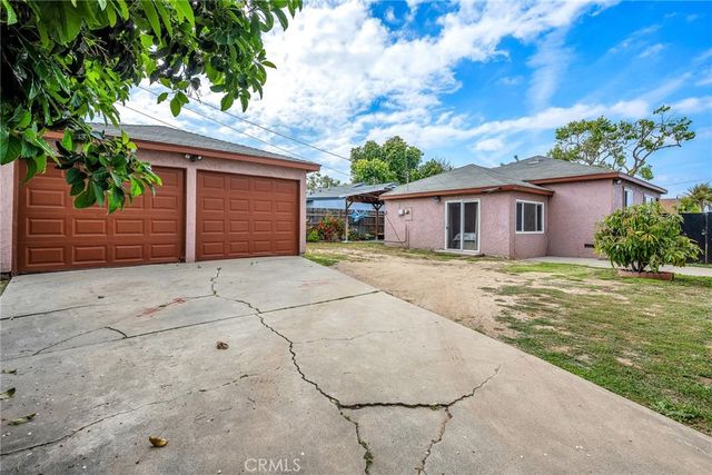1700 W Raymond Street, Compton, CA 90220