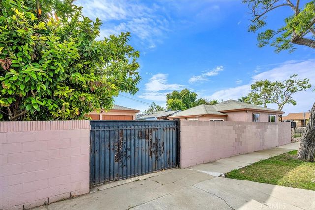 1700 W Raymond Street, Compton, CA 90220