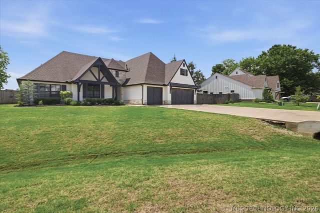 3254 W 113th Street S, Jenks, OK 74037