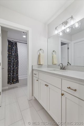 3254 W 113th Street S, Jenks, OK 74037