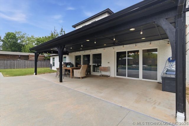 3254 W 113th Street S, Jenks, OK 74037