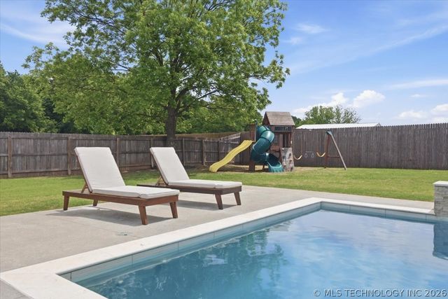 3254 W 113th Street S, Jenks, OK 74037