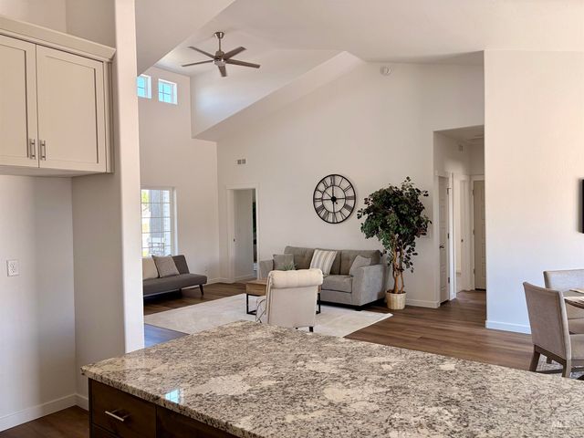 751 Waveland Avenue, Filer, ID 83328