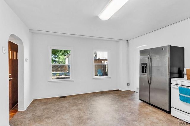 321-323 E Northern Ave, Pueblo, CO 81006