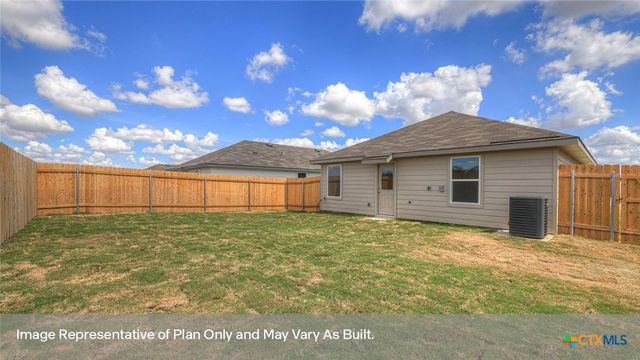 490 LOW PASTURE Trail, Maxwell, TX 78656